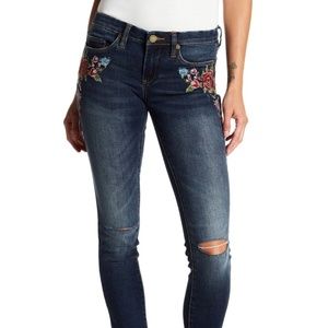 BlankNYC Embroidered Floral Skinny Jeans size 30